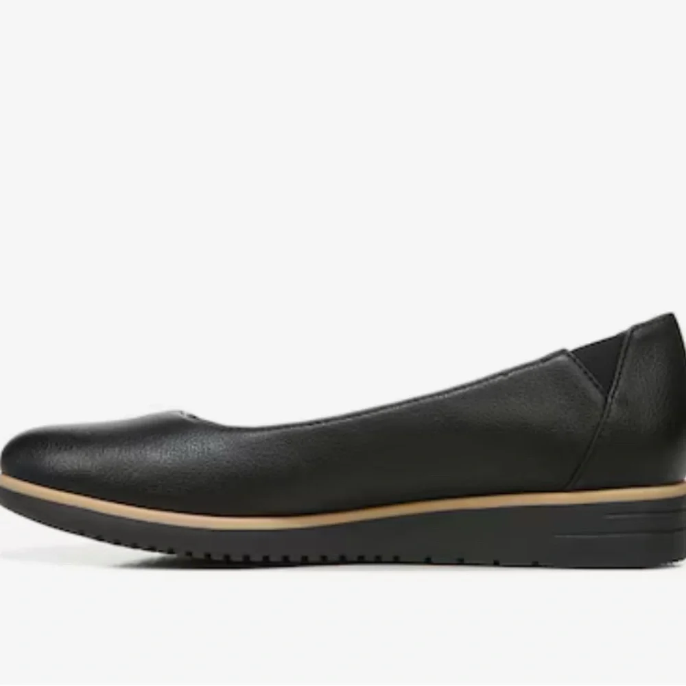 Naturalizer Black Leather Loafers - Picture 4 of 8